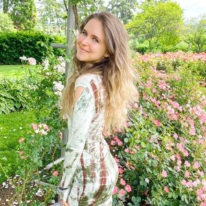 Meet your Posher, Emma